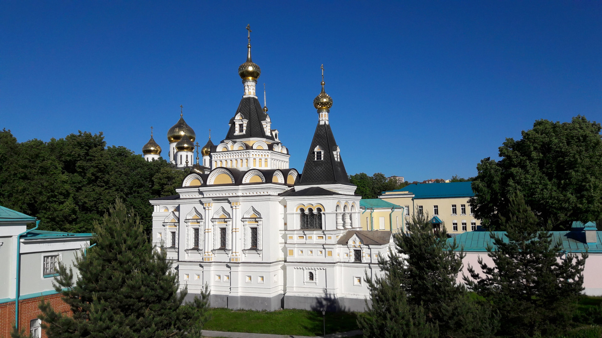 Древний город Дмитров: экскурсия-прогулка за один день. Московская область,  куда можно поехать с детьми | Хаус-ТВ